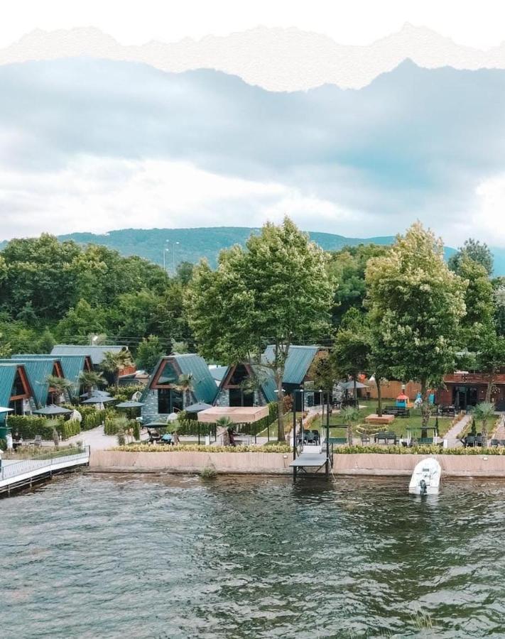 Sapanca Kiyi Bungalov&Cafe Sakarya  Exterior photo